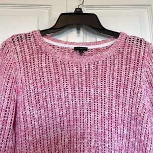 Women’s Talbots loose knit pinkish white blended sweater. Long sleeve crew neck